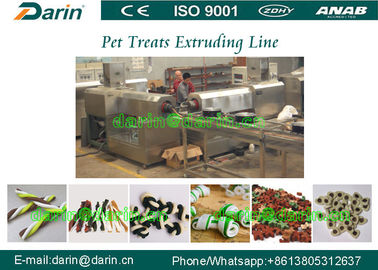Linha expulsando dos petiscos dos cuidados dentários da extrusora do alimento para cães do produto comestível
