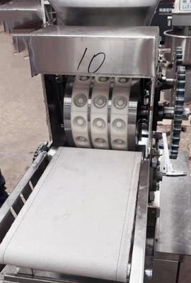 Máquina da fabricação de biscoitos do cão da vida completa, equipamento do alimento para cães dos cuidados dentários do animal de estimação