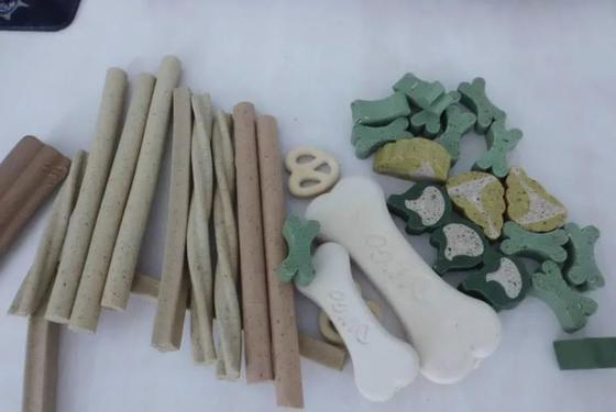 O animal de estimação 100KW de aço inoxidável mastiga a linha de produção para os dentes de cães