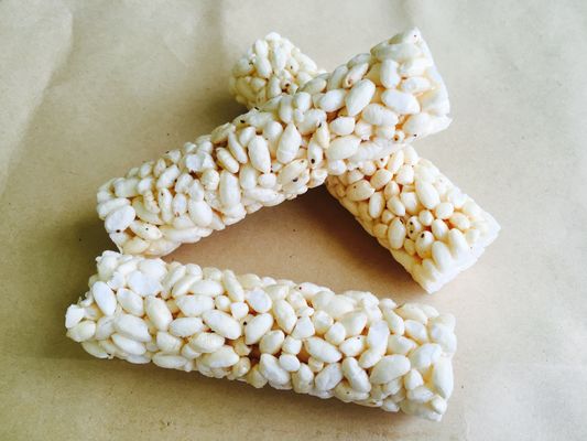 Barra do molde da barra do cereal da energia que forma tamanhos e formas diferentes da máquina