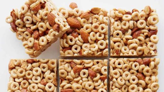 Produto comestível 150mm 80pcs/Min Granola Bar Making Machine